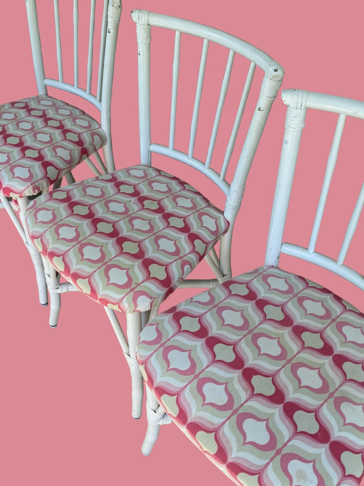 Set Of 3 White Bamboo Dining Chairs With Pink & White Cushions 32.5 X 16 Inches