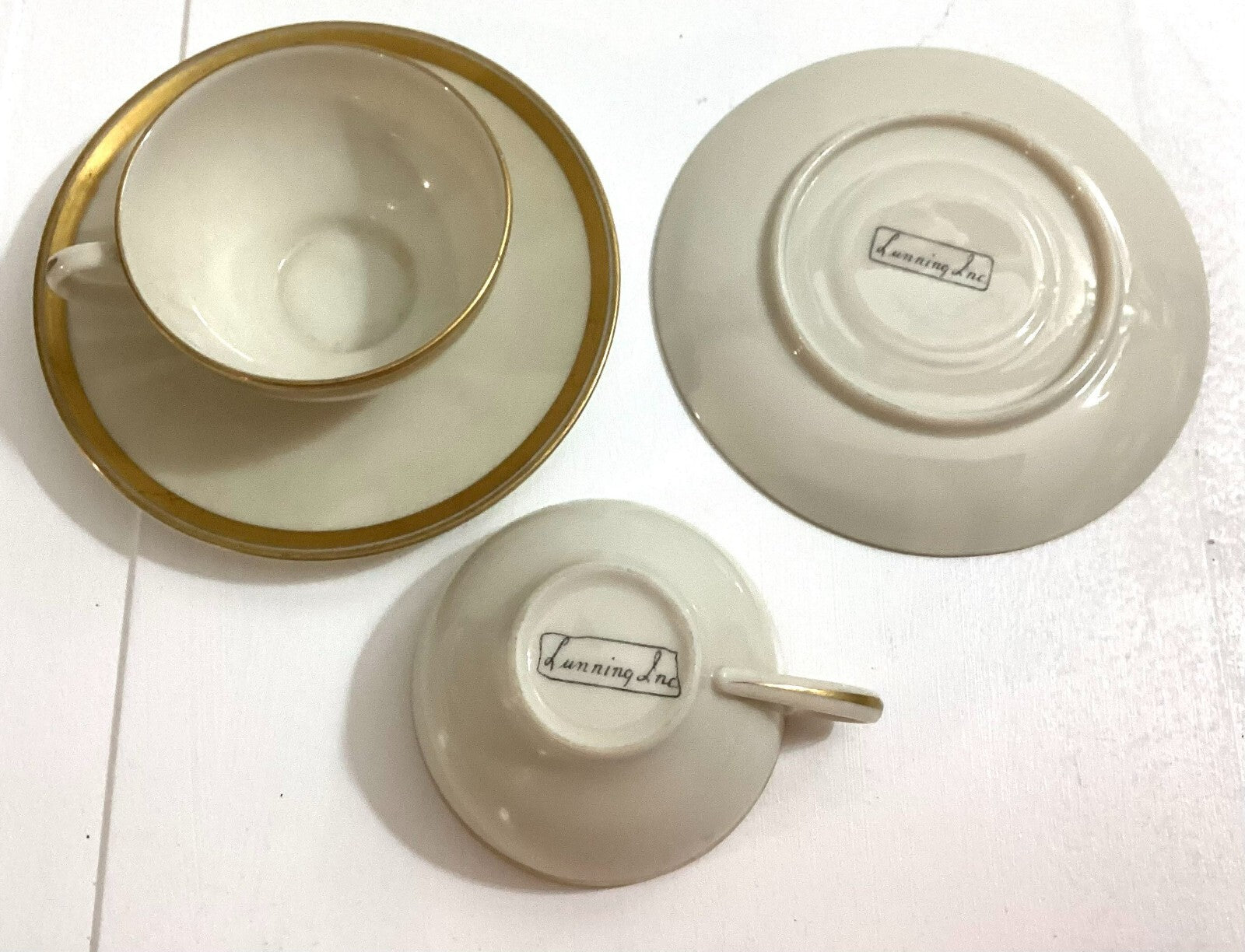 Set Of 2 Lunning Inc. White With Gold Trim Edge Coffee Cups And Saucers