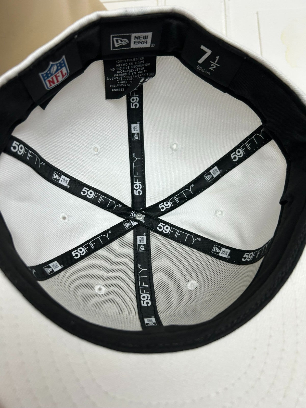 New Era NFL Las Vegas Raiders Football Team Cap Size 7.5(59.6 cm) - Pure White