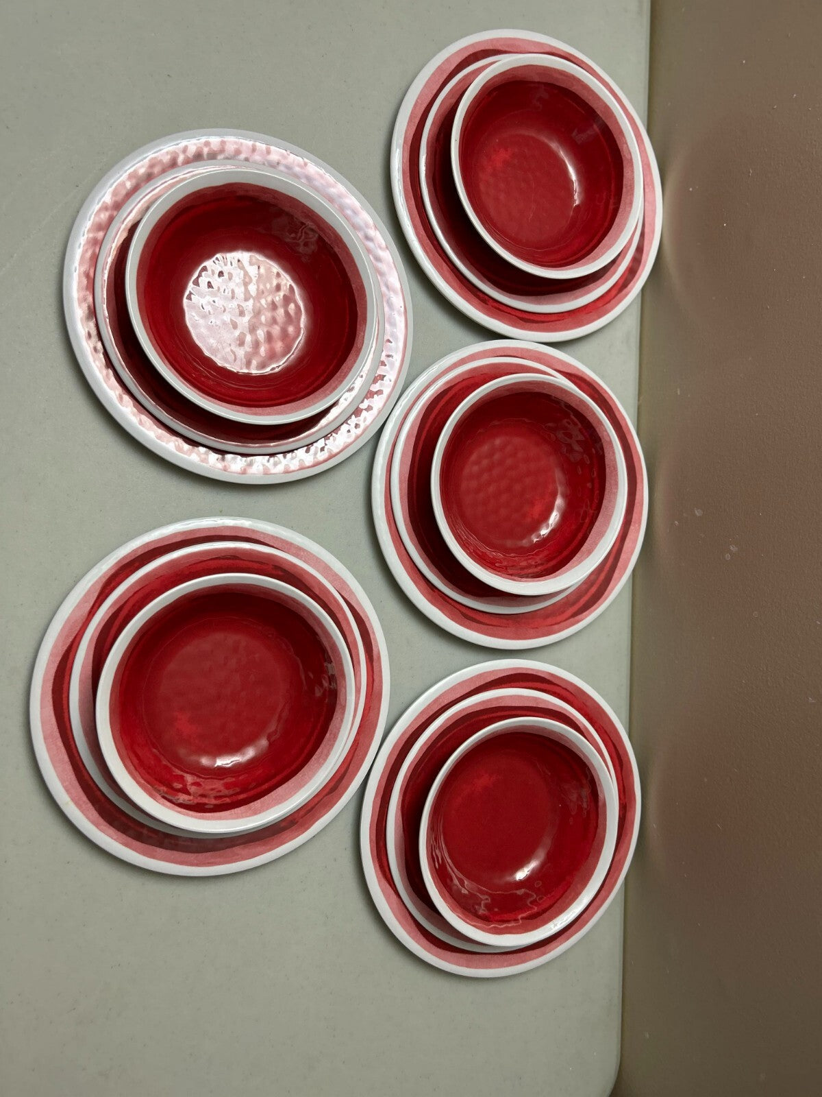 Set Of 15 Pieces Food Network Dishwasher Safe Red/White Dishes